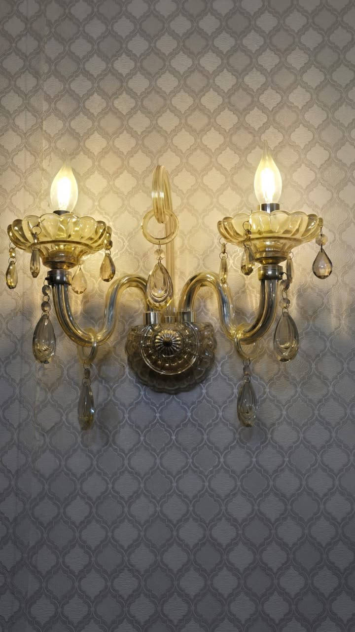 ثريات كرستال عدد ٦
كبيرة الحجم عدد ٢ وبراكيتات عدد ٤ 

السعر 300  مكاني حي الجهاد 
التواصل ***********
