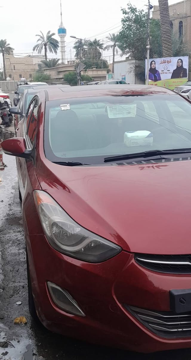 السلام عليكم
النترا وارد أمريكي 2013 رقم ادياله بسمي
بصمة
فتحة
اشاير مري 
محرك 1800
تخم تاير جديد 
شاشة كبيرة
سيارة جديدة بمعنى الكلمة
مكان السياره بغداد المنصور
اتصال ***********
