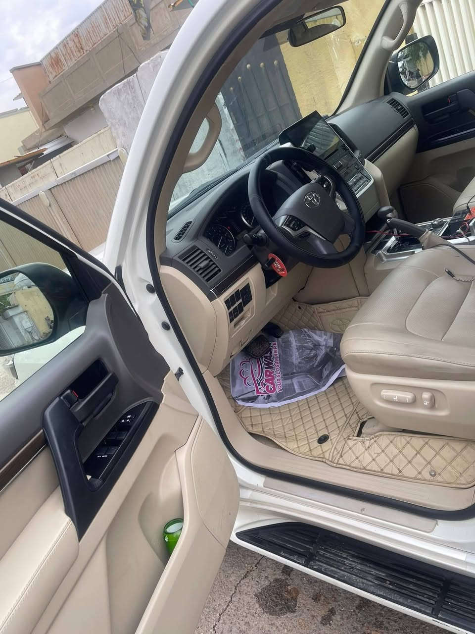 لاندكروز ٢٠٢١ السيارة رقم أربيل باسمي السيارة مكفوله والسونار موجود شركات بدون فتحه الاستفسار عن هذا رقم *********** مكان السياره صلاح الدين
