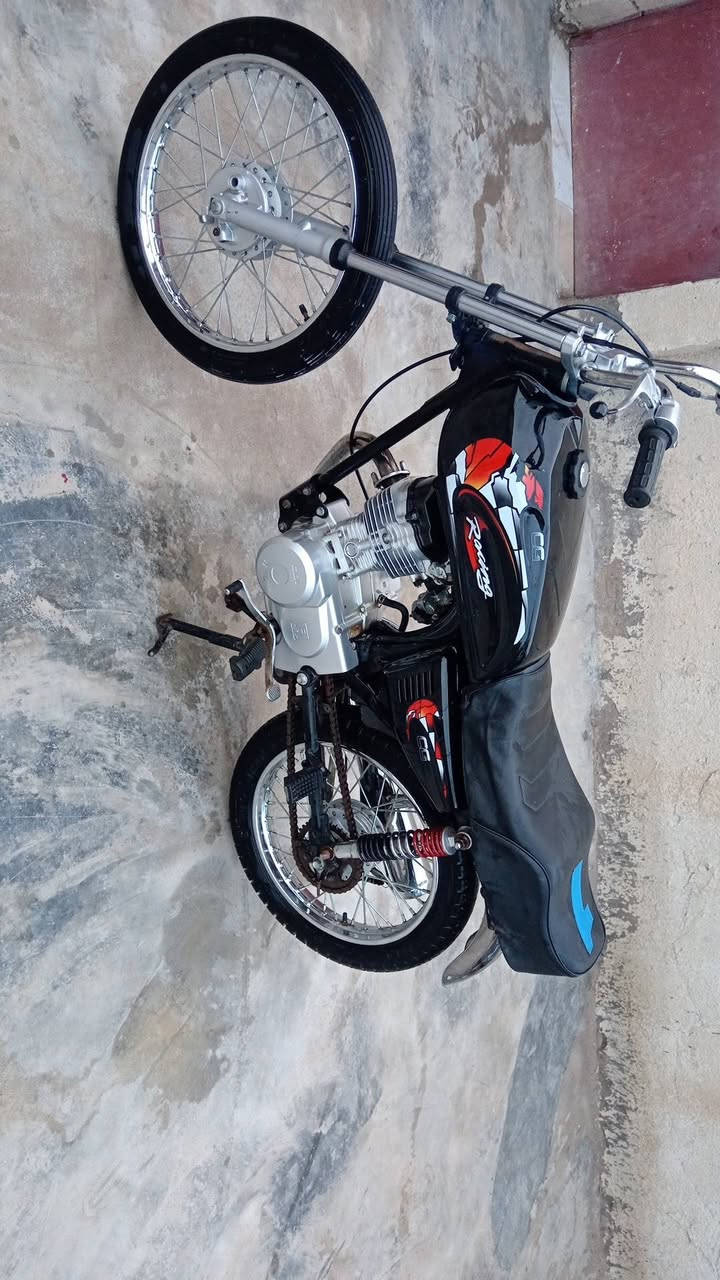 للبيع بدون
سعر ٥٠٠    ***********
