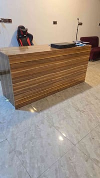 ميز  للبيع 07733694138