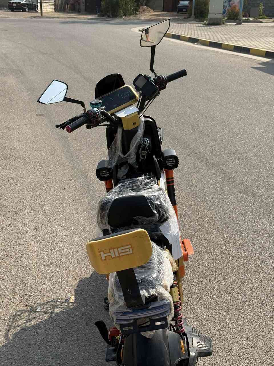 🛑سلام عليكم
🛑دراجه شحن x900 للبيع 

🛑الدراجه نظيفه جدا بيها فقط كسر ب الجاملغ 

🛑مواصفاتها

صندوق وبصمه تشغيل وسويج وتشغيل عن بعد وسماعات وبيها هواي شغلات 

🛑5بطاريات دبل His

🛑ملف 2000 حقيقي His

🛑سرعتها 65 حقيقي 

🛑السعر400 ألف 

🛑العنوان بغداد الزعفرانية 

🛑‬***********
