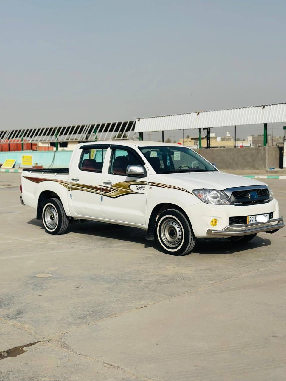 تيوتا هايلوكس ٢٠٠٦ رقم واسط شاصي ١٩ كويتي  انكليزي بسمي سنويه مجدده مكفوله كفاله عامه من محرك وحداديه وكير جاهزه تخم تايرات جدد مكينه تبريد شغال *********** المكان بابل القاسم السعر ١٤٠ وبيه مجال
