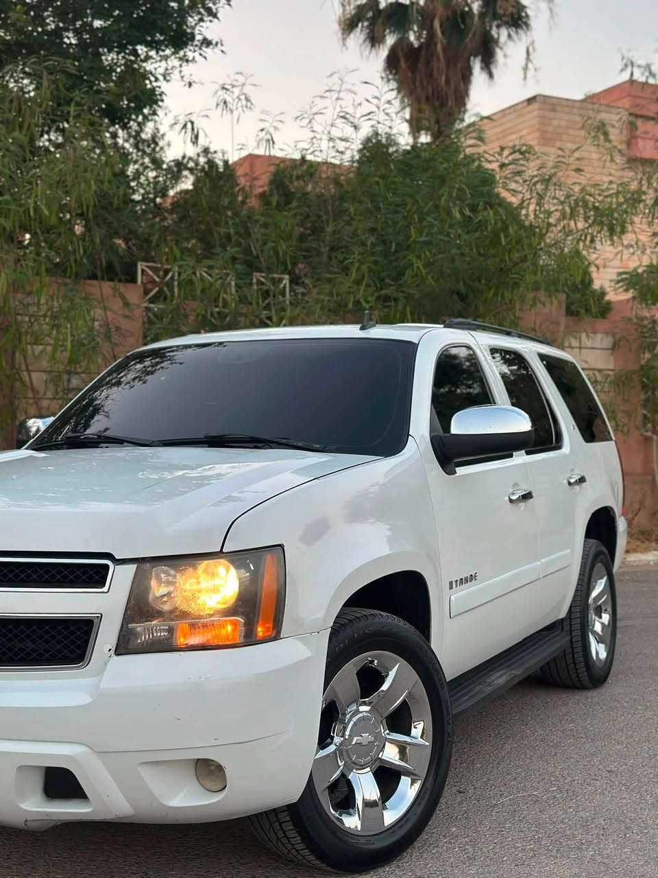 Tahoe 2010Lt
*********** whats up - vaiber📞
📦✅
هەموو شتێکی بە شەرت ✔️
دوبەی (ســاخ) ساخ
۱ پارچە بۆیاخ . بێ دەعم و لێدراو 
گێر و مەکینە و تەبرید و هەموو بە شەرت
مالێ مەدەنی بە شەرت 
۳ ریز کوشن مواسەفات Lt
خوار بازارر ۷۲$ مەجالێکی برایان
شوێن ـ 📍کۆیە
*********** 📞📞
