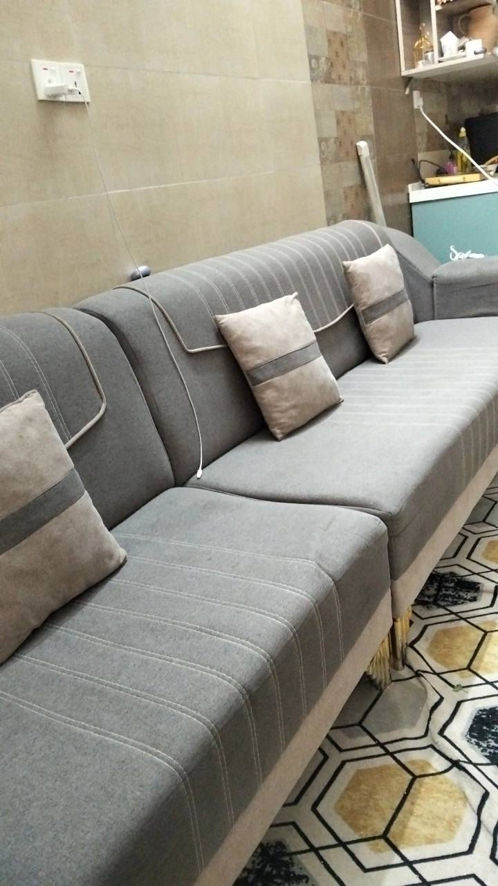 السلام عليكم ديوان للبيع نظيف امانه وجديد ممستخدم هواية للاستفسار ***********
