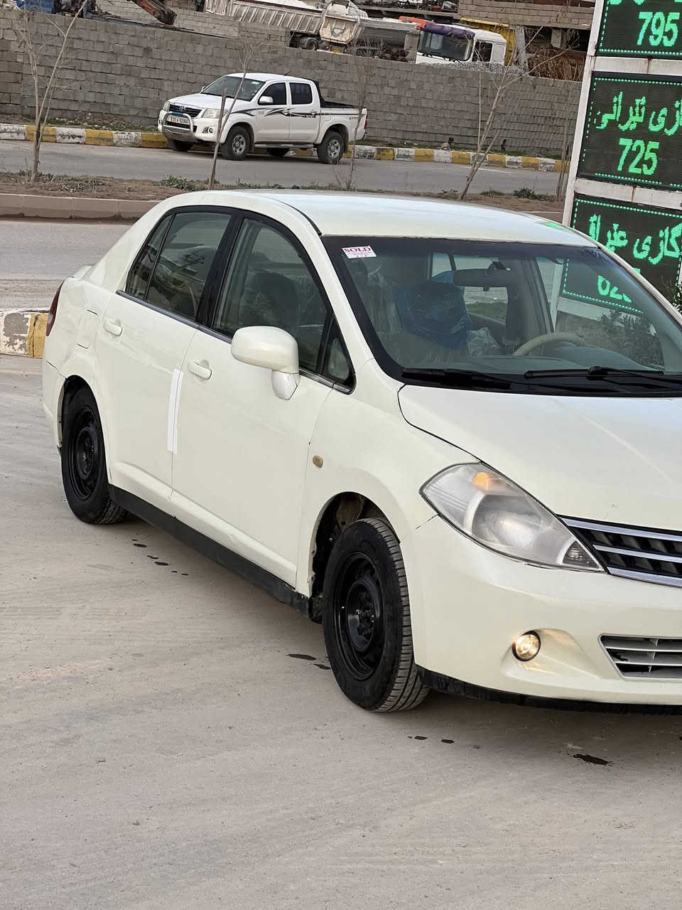 تيدا براوه براوه ناوزه رد كامل مه سره ف كراوه جركه ى تيانيه ده عمو ليدراوى نيه ته بريت ساردو كه رم مه زبوت كاره باى مه زبوت 
٤٢ مه جال برايانه 
***********
***********
ده ربه نيخان
