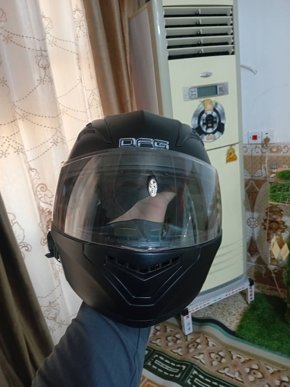 صندوك  وخوذه  وسماعه مال خوذه  وستاند  موبايل  كلهن  جدد  سعرهن  85 قفلهن  ***********
