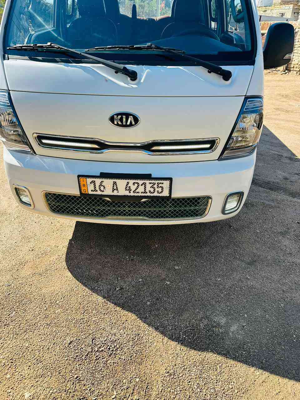 السلام عليكم  كيه دبل قماره موديل 22محرك 2700رقم قادسيه دولي بسمي السياره كفاله من كلشي مكينه كير حداديه تبريد تاير كله جديد سعرها ب160وبيه مجال للشراي مكان السياره بالسماوةللاستفسار ***********
