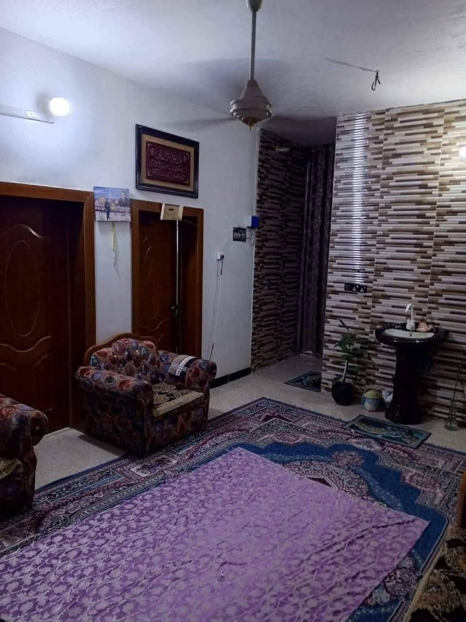 🏡دار للبيع 
موقع شارع العلوية شريفة ( عليها السلام ) 
 (مقابل صيدلية نرمين)
""""""""""""""""""""""""""""""""""
المساحـــه 200م    #طابــــــو #زراعـــــي #سنـــــد25 

"""""""""""""""""""""""""""""""
#الطابــــــــــــــق #الأرضـــــــــي 
غرفـــــــــــــة /2/وصالــــــــــة ومطـــــــبخ  ومجـمــــــــع صحـــــــــــيات2 وكلدور ومنـــــــــــاور ....
#الطابــــــــــــــق #الثانـــــــــــــي
3 غرفة نوم. وصحيات وبيتونه 
"“""""""""""""""""""""""""""""""""""""
شارع10م 
""""""""“""""""""""""""""
#مكتـــــــــب
               🏘️منار بابل للعقـــــــار🏘️
#الكائـــــــــن
   شارع_80 مقابل شركة العراق البدر
     📞***********☎️
_____________________________________________
