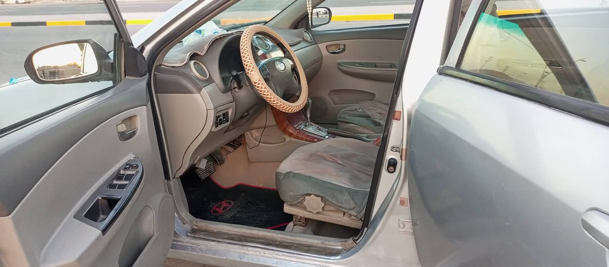 السلام عليكم بي وايدي مديل 12 رقم ميسان مكينه وكير كورله جدد حداديه جديده تخم تاير جديد تبريد ثلج السياره جاهزه من كلشي اي نغص مابيه ضربه مابيه السنويه منتهيه مكان البصره الزبير الشراي يتصل *********** السعر 38
