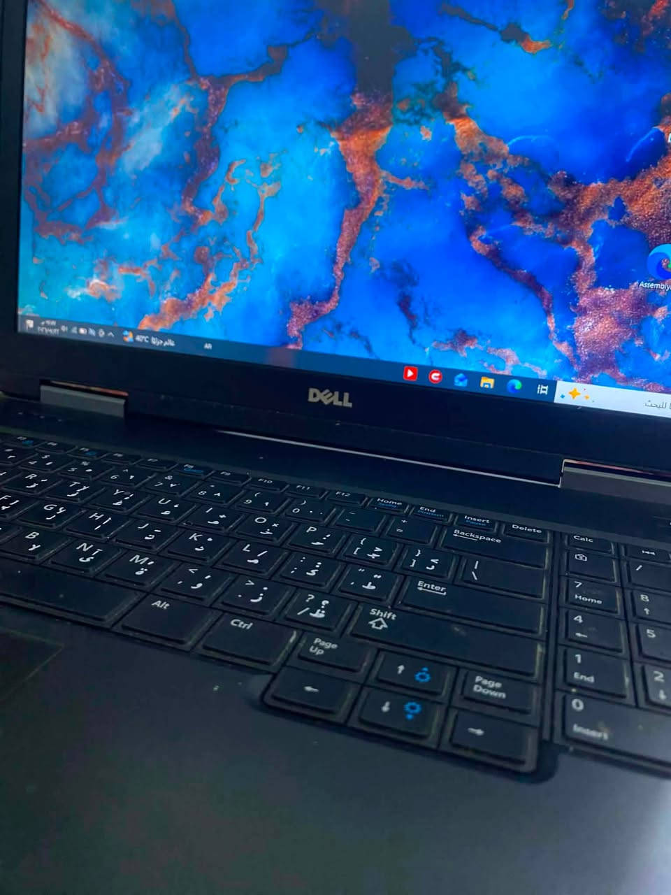 السلام عليكم ..
لابتوب dell نضافه ممتاز وبطاريتها اطول بساعتين 
مواصفاتها موجوده بلصور 
سعرها 120 وبيها مجال
للتواصل واتساب ***********
