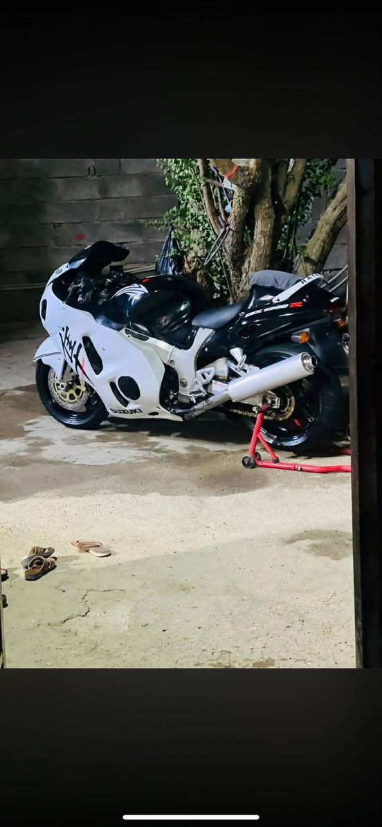 من مراخصة الادمن
سلام عليكم بطح هيبوزه للبيع الجيل الاول موديل 2006دراجه حلوه ومرتبه والواقع احله من الصوره
مكانه ميسان العماره
الرقم *********** للستفسار الاتصال
الي يسئل علئ السعر يتصل وبلخدمه.
