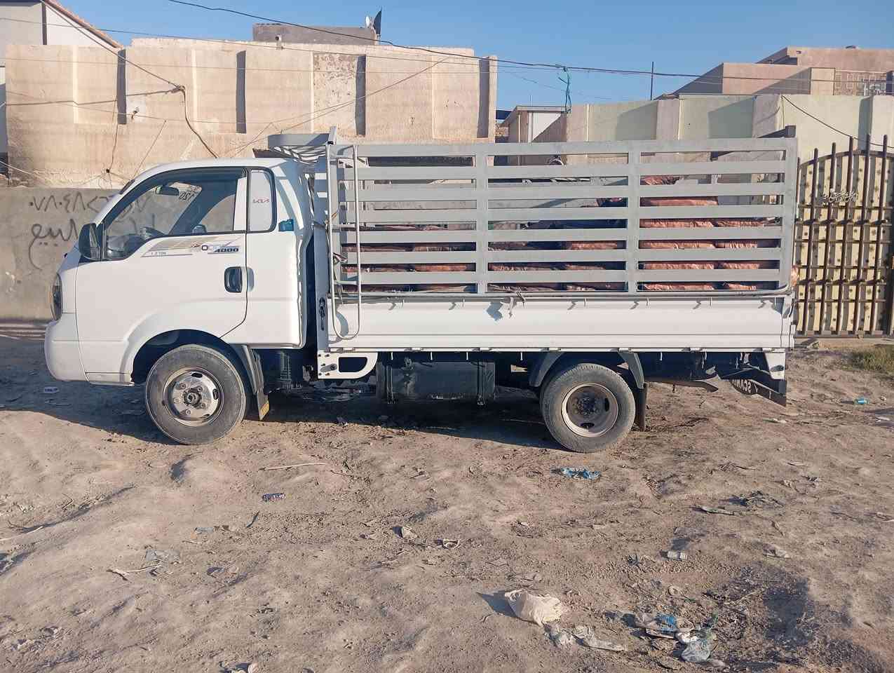 السلام عليكم كيه فحل للبيع موديل 17 محور تاير رقم قادسيه انجليزي سعره 135 السياره كفاله
***********
