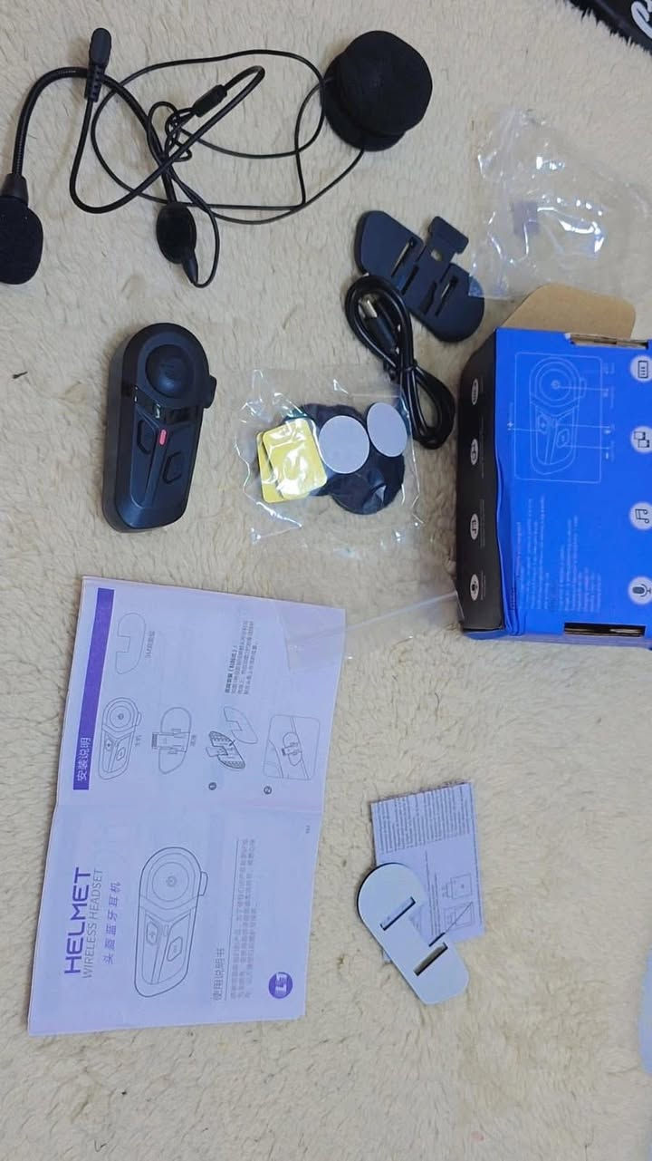 سماعات خوذة دراجة القطعة ب 10 واليريدهن شلعه السعر يختلف


**إذا كنت صاحب هذا الإعلان وتريد حذفه لأي سبب، رجاءا أرسل رسالة إلى الدعم الفني**