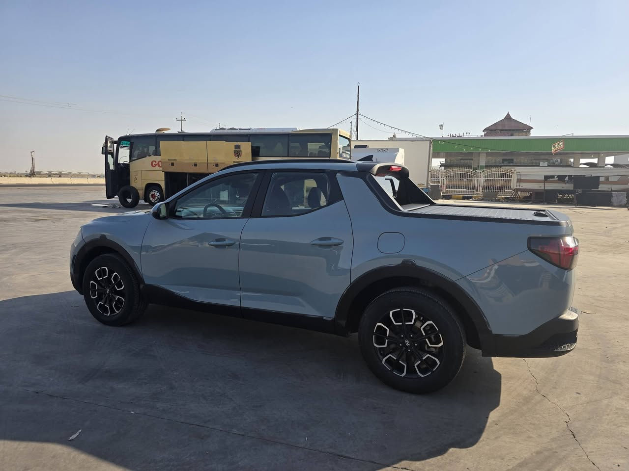 سانتا كروز موديل 2022 رقم بغداد وضع الشركة ما امبدل اي شي حادثة فقط دعاميه أمامية بدون ايرباك ايرباكات سليمه السياره جاهزه من كلشي وصور الحادث مرفقة بالصوره
سانتا كروز موديل 2022 رقم بغداد وضع الشركة ما امبدل اي شي حادثة فقط دعاميه أمامية بدون ايرباك ايرباكات سليمه السياره جاهزه من كلشي وصور الحادث مرفقة بالصوره
اربع وضعيات قيادة
كامره خلفية
فتحة سقف
محرك 2500 تيربو
كشنات تدفئه
رادارات 360 درجه
تحديد مسار ونقط عمياء 
شاحن وايرلس
منفذ طاقة 220v
وضع الشركة 
بصمة وتشغيل عن بعد
السعر 190  بيع مستعجل 
للاستفسار اكثر الاتصال ع الرقم
***********
