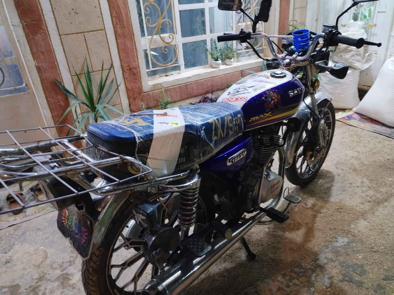 السلام عليكم من رخصت الادمن ايراني 2024 للبيع مكفول من كلشي وتجي تفحص وتشوف بعينك ماطور بعده بلادي الشراي يفقس عيني وليدور سوالف ليطب كامل من كهربائيات ومحرك وكير تايراته جدد الخلفي قبل سبوع تبدل والامامي نضيف سعره 825 وبي مجال
