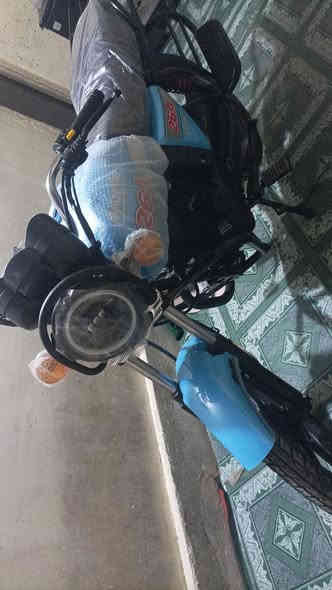 السلام عليكم دراجه دايون جديده موديل 26 مكينه 200 كتابه حمره اوراق سكنر اليوم طالعه بعده بدهن الشركه الاستفسار ***********
