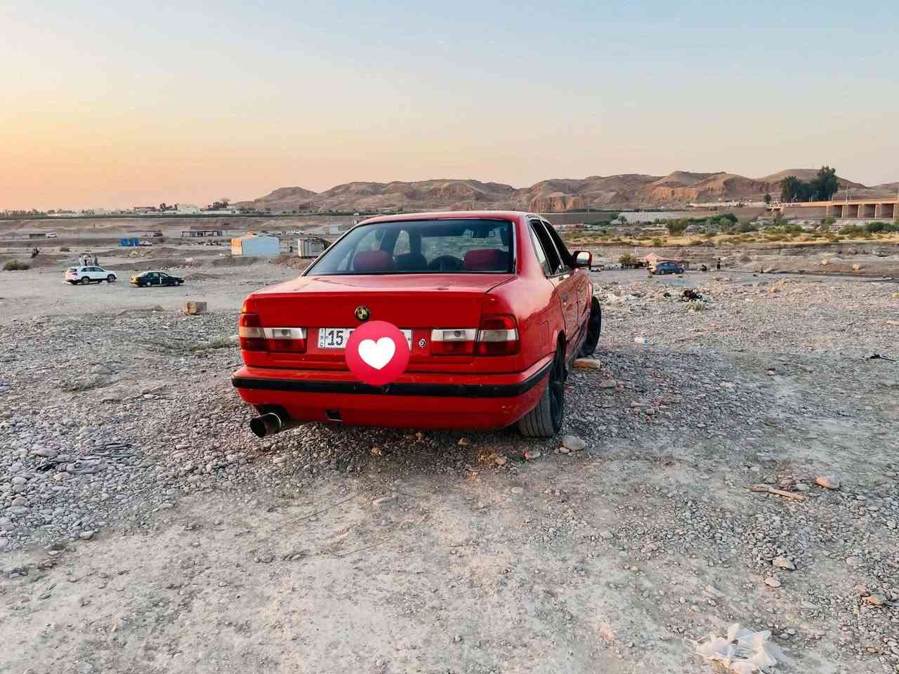 🚘 للبيع أو المراوس بسيارة حسب القناعة 🚘
بي إم دبليو 525 موديل 1992

✅ محرك وگير بحالة ممتازة ومكفولين من التنقيص والتبخير.
✅ محرك وگير (مال ملكة).
✅ جميع كهربائيات السيارة شغالة.
✅ تبريد ثلج ما شاء الله.
✅ السيارة بحالة جيدة وقاعدة وتحتاج شوية ترتيب بسيط فقط.
✅ اللون أحمر.
✅ رقم الأنبار إنكليزي – مشروع وطني.

سيارة تستحق المعاينة والسوم من الجادين فقط.

📞 للتواصل:
***********

📌 يرجى الاتصال خلال أوقات الدوام الرسمي فقط، وفي حال عدم الرد يرجى إرسال رسالة واتساب.

الله يبارك للبايع والشاري.
