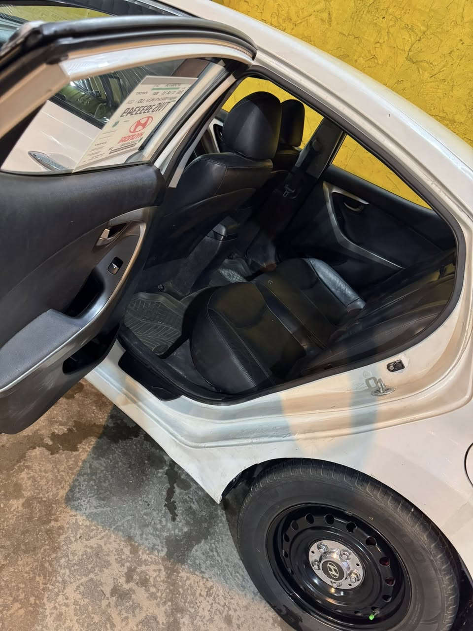 النترا 2015 ادوات عنوان نجف سعره45 مجال قليل للتواصل *********** واتساب فقط❗️
متؤم اربيل طبق الاصل شرط تفحص حاسبه سنويه موجوده فول مواصفات عدا البصمه السياره كصه جنطه وقماره كير ومحرك وتبريد و حداديه مكفول وو رقمه مو انكليزي

فتحه

كشنات جلد اسود

شاشه

جنطه ريمونت

حساسات مري شفط

تتدفئه بلكشنات

تحكمات ستيرن

اشاره بلمري

نظام ECO 

مانع انزلاق
