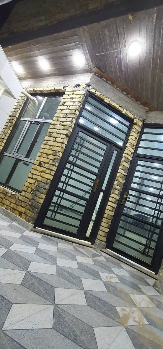 🎗 نعلن عن بيع مشتمل في الطشاش الثانية بناء حديث 2024🎗
♦️-- مساحه 100 متر ❗️✅️
♦️-- واجه 5 م ↔️✅️
♦️-- النزال 20 م ↕️✅️
♦️-- عرض الشارع 10 متر ✅️
♦️-- طابق واحد يحتوي على :- غرفة + هول + استقبال + مطبخ + صحيات داخلية وخارجية 
♦️-- المنطقة توجد فيها خدمات تبليط + ماء + كهرباء + مجاري

♦️-- السعر بالنقد 99 وبي مجال !!

♦️-- السعر عن طريق المبادرة 107 وبي مجال !!
_______________________________
لـــلاســــتـــفـــســـار الاتـــصـــال عـــلـــى
*********** رسول الامارة
