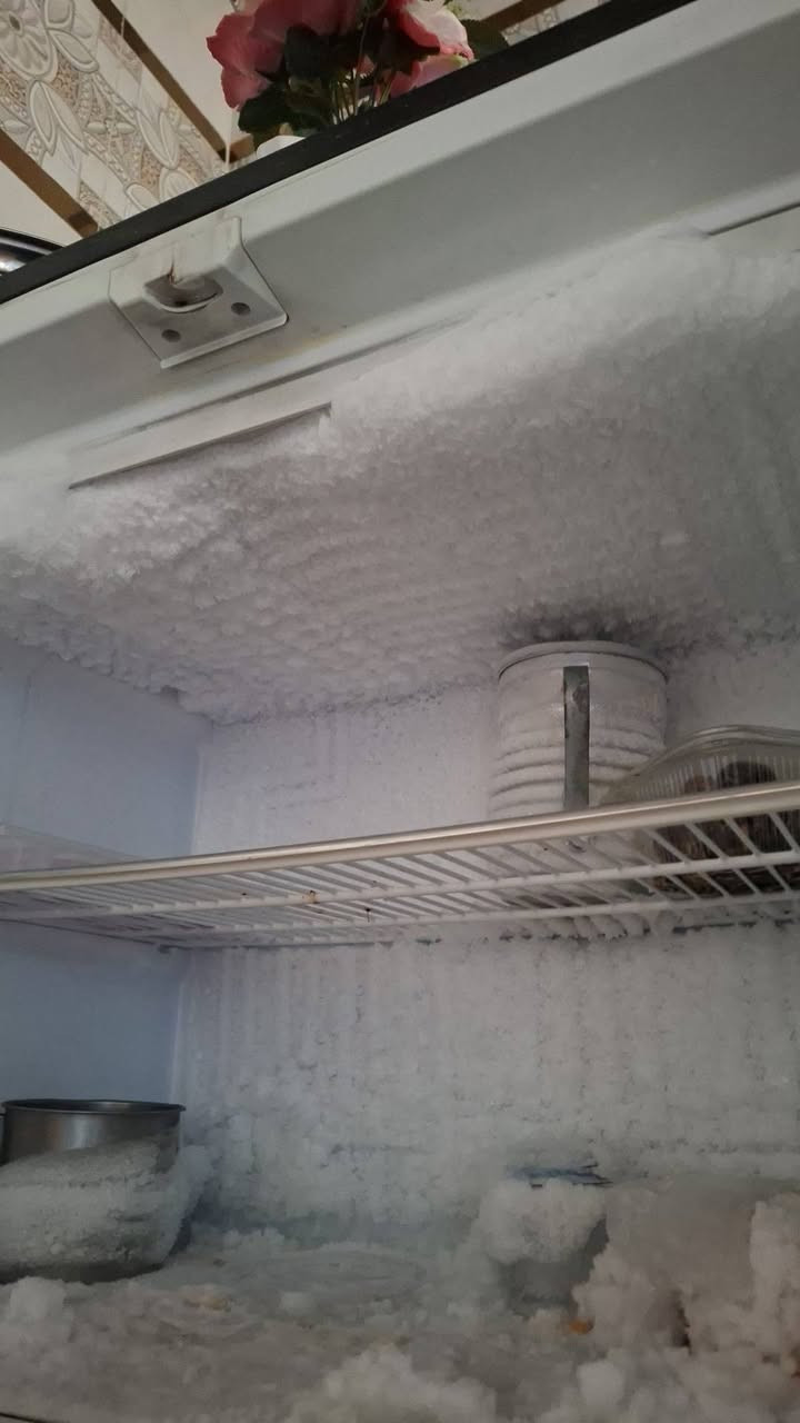 ثلاجه استعمال قليل ٢٨ قدم ٧٥٠ وبيه مجال


**إذا كنت صاحب هذا الإعلان وتريد حذفه لأي سبب، رجاءا أرسل رسالة إلى الدعم الفني**