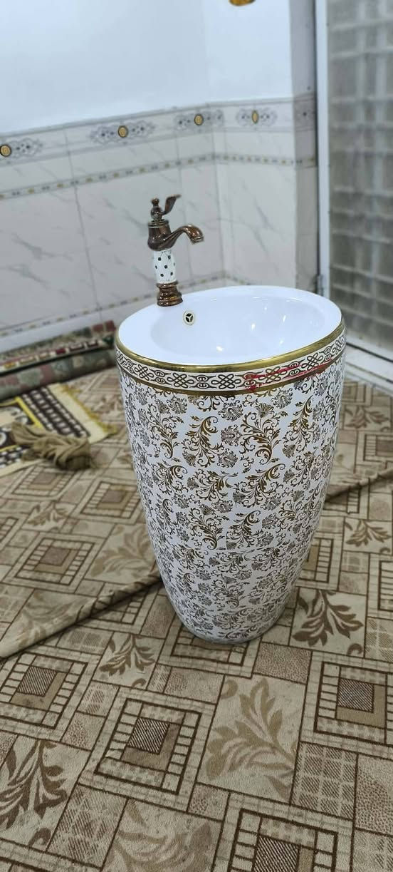 مغسله غربي ديكورها يجنن ابيعها 45 للاستفسار *********** متاح واتساب كربلاء, العراق
