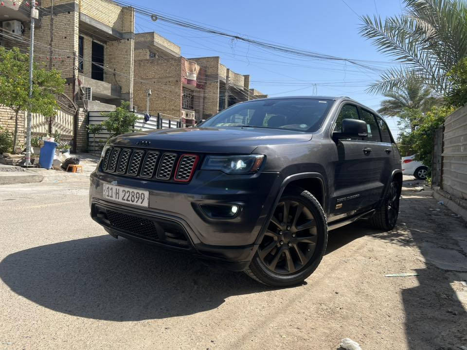 سلام عليكم

جيب لاريدو V6, 3600 , 4X4
موديل 2017
فول مواصفات 1/1
المواصفات :-
بنوراما .
كشنات كهرباء
كشنات الامامية كهربائية + تدفئة تبريد
شاشة 8 انج
داخل جلد
مري حراري
اشارة بالمري
حساسات امامية خلفية
نشغيل عن بعد، اطفاء عن بعد صندوق كهرباء
تخم تاير جديد
3 وضعيات للقيادة :-
Sport نضام
ECO نضام
Normal نضام
المصابيح الامامية متفاعلة مع LED نهاري 

المصابيح الامامية

نضام خاص للطرق الوعرة

نضام صعود الجبال

تدفئة ستيرن

وضع الفرامل الخلفية الالكترونية ( توقف ذاتي عند الرجوع )

مكاني بغداد الشعب
‏سعر188
***********
