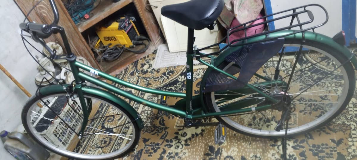 سلام عليكم  باسكل البيع سعر 150-بي مجال حجم 26 هاذه الرقم 0781028985


**إذا كنت صاحب هذا الإعلان وتريد حذفه لأي سبب، رجاءا أرسل رسالة إلى الدعم الفني**