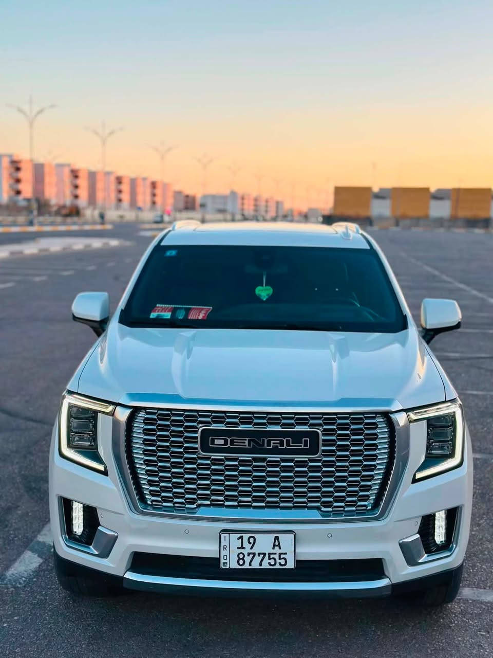 بسم الله الرحمن الرحيم
جمسي يوكن دينالي 2022 Vip للبيع وارد امريكي حادث خفيف بدون ايرباك صور الحادث مرفقه مع الصور 
العداد : 36 ميل
السيارة جديدة بمعنى الكلمة ريحه الشركه بيها شرط

مكينه وكير وكهربائيات كفاله شرط

مواصفات دينالي فول 1/1 

اللون:صدفي

‏VIP كشنات منفصل
كيجات دجتل فول مواصفات
حجم المحرك : 6.2 لتر
عدد الاسطوانات : 8 سلندر
القوة الحصانيه : 420 حصان
الكير بوكس : 10 سرعات
فول مواصفات للأخير :
دخول ذكي للسياره ( بصمة )
دفع رباعي دبل
دوسات كهرباء
1. شاشه اماميه كبيره
2.قاصه 
3.كامرات 360 درجه
4.نظام ملاحه
5. بانوراما طكتين
6.شاحن واير ليس
7.كشنات جلد
8.كشنات كهرباء
9.كشنات خلفي منفصل
10. رادار تحديد مسار
11.رادارات جانبيه
12 رادار امامي
13. ثلاث قطع تبريد
14.هيترات بالكشنات تدفئه تبريد امامي خلفي
15.دوسات كهرباء تفتح ويا الباب وبيها لد من جوه
16. بصمه + بصمة ابوب 4
17. صندوك كهرباء
18.فورويل 4x4
19. هند بريك بصمه
20.استيرن كهرباء
21.اوتو ستوب
22.حساسات خلفي امامي
23.كشافات
24. لايتات لد + فول زنون
25. بكلايت لد خلفي
26.ويل كب كروم
27.كشنات الخلفيه كهرباء
28.سبعه راكب
29.داتا شو
30.هيتر بالاستيرن
31.فول تحكم ستيرن

السياره دخول جديد رقم كربلاء  مميز 87755 باسمي

مكان السيارة كربلاء

السعر500 وبيها مجال للشراي

للاستفسار على رقم 
***********
