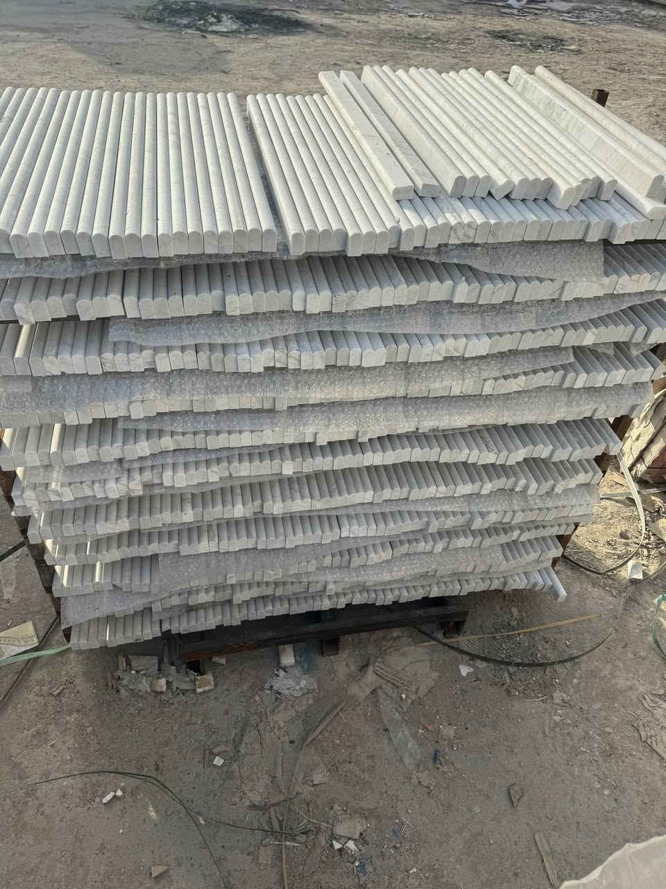 بسمه تعالى . . . يعلن معمل شمس عن تجهيز كميات كبيرة من الرفوف والكوبلن .

مستعدون لتجهيز كميات كبيره من الرفوف الكوبلن / مرمر تركي افيون درجة أولى

سيت رفوف 3 قطع 
    30×30 سم
    25×25 سم 
    20×20  سم 

سعر المتر الكوبلن حسب القياس 
قياس    3×60
قياس    4×60        سمك 2 سانتيم
قياس    5×60
ويوجد توصيل لكافة المحافضات . 
🚛🚚🚛🚚🚛🚚🚛🚚🚛🚚
العنوان : ميسان

‭0 770 307 7577
