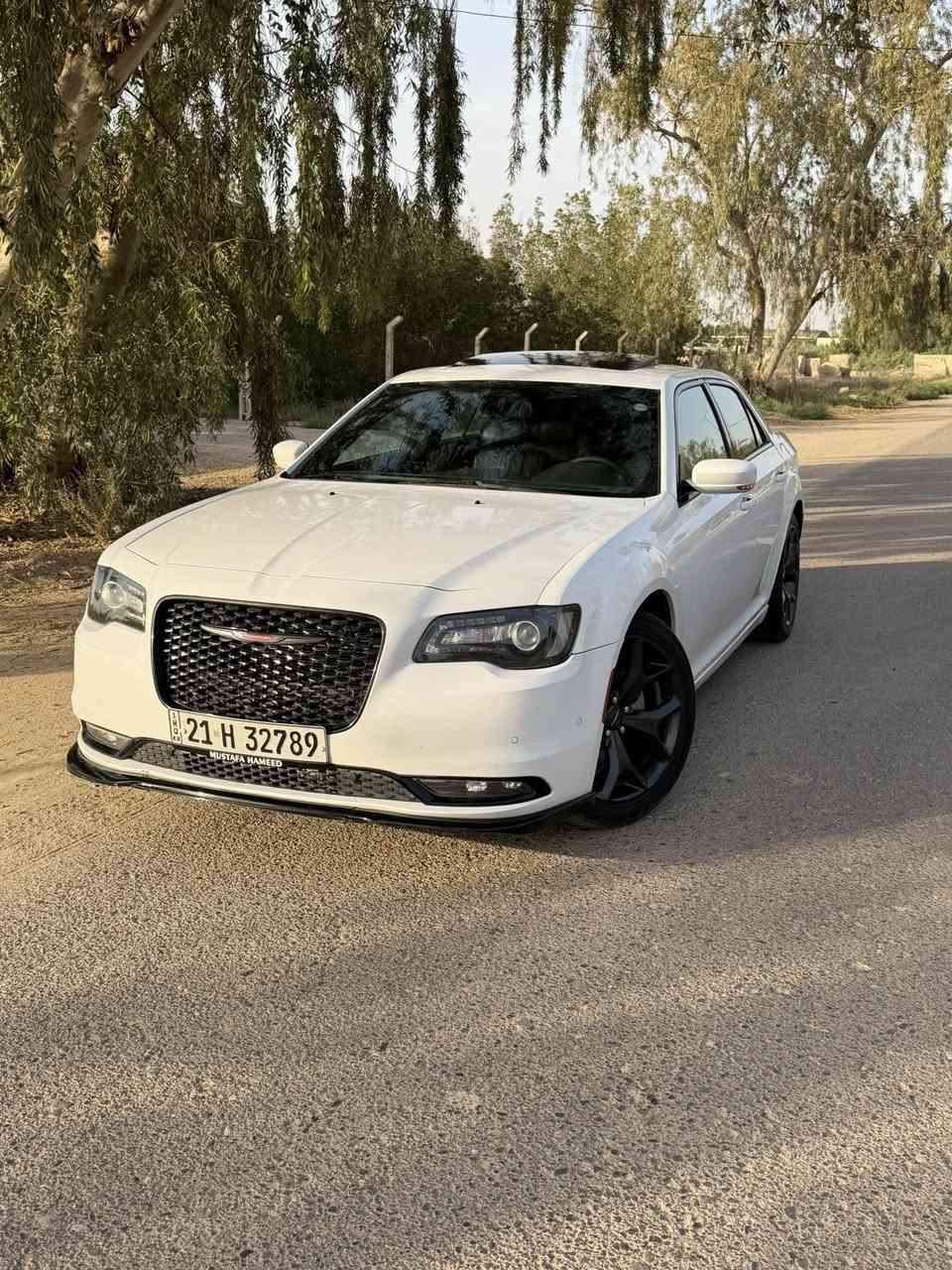 السلام عليكم
كرايسلر S2021
بانوراما
حساسات امامي خلفي
هيتر بالكشنات
راراد جانبي
كشن حضنS
وباقي المواصفات المعروفه
لحيه ودفيوزر 
عليها ادامه كامله
بلكات ونوزلات
وفلتر بانزين
تخم تاير كومهو جديد
ماشيه 60 الف
حادثها جاملغ خلفي فقط
وبيها مكان بارد
بيها طلقه ب قماره مكحله ع كدها
والسونار مرفق
رقمها سليمانيه ب اسمي هزه وسنويه جديدات
مكانها بابل الاسكندريه
***********
