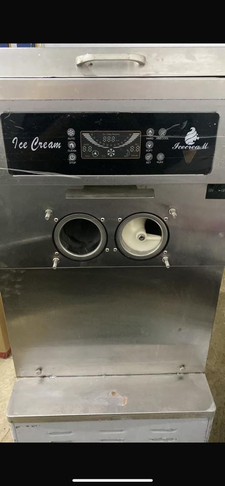 السلام عليكم 
سلاش عدد ٢ ايطالي 
سوفت صيني سنكل فيز 
للتواصل ***********
