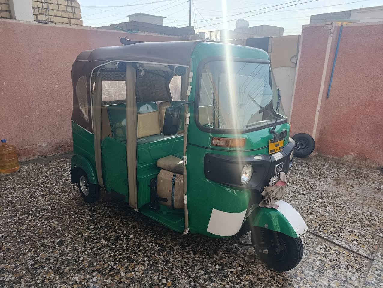 تكتك لبيع بااسمي رقم وسنويه 2022شهر 10مضلع محرك مامفتوح كهربائيات شغاله بس مبدل بيها زنجيل وكليجات والكيلومتر واكف السعر 10500التواصل ***********يوجد واتساب غير متواجد على الفيس بغداد
