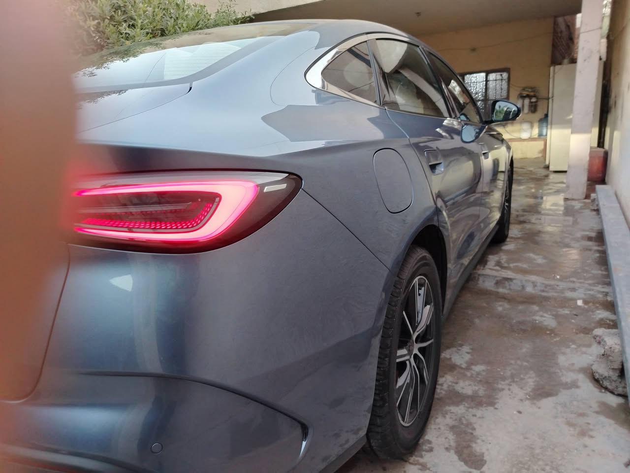 سلام عليكم
بيوايدي صيل 6
رقم بغداد
سياره ع وضع الشركه 
فول عده الفتحه
حساس خلفي وامامي
اربع كامرات
شحن ذكي
مانع نزلاق
كار بلي 
كامرت دواره
تشغيل عن بعد
ترحب ذكي
هواي بيها شغلات
شاحنه نقاله ام الفيوز تقنيك عن الرث وهوست الرث
عيني وين متروح تشحنها
السعر ٢٣ بيها مجال شي بصيط
رقم الهاتف ***********
تحياتي للجميع
