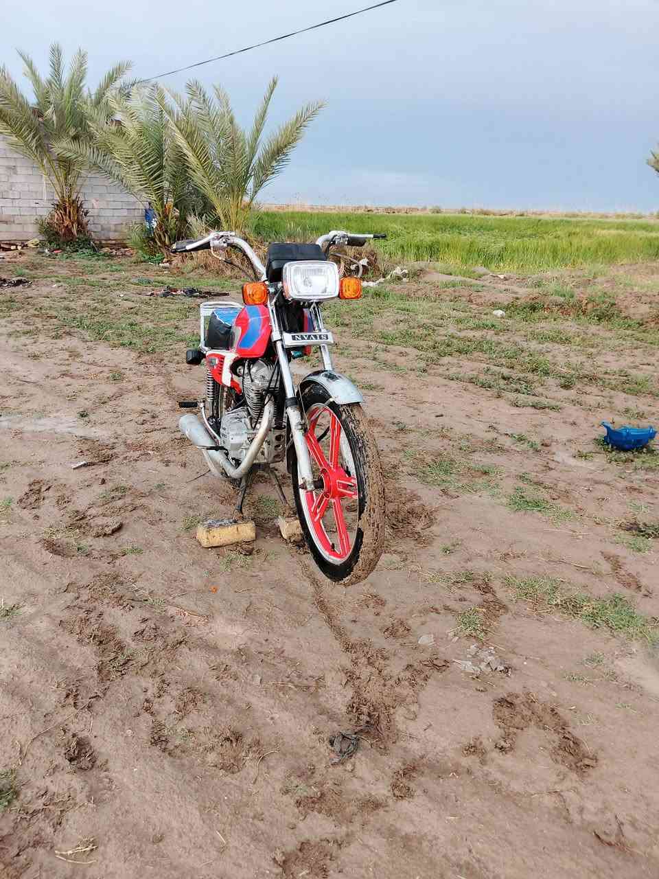 السلام عليكم ارشا موديل 18 محرك نامة برو موديل 20
دراجة كاملة من الجاملغ للجاملغ گلك كلك 
السعر 350وبيها مجال مكانها الهلال ‏‪
‏‪***********‬‏
