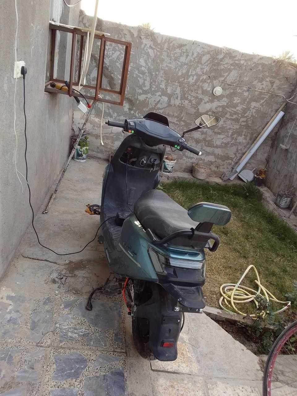 السلام عليكم للبيع دراجه شحن سته بطريات جديده موديل 2026درجه جديده مفوله كهربائيات  كله كماله نضام R دبل شاره نشرات بيه من جوه ويه البرك ليت عالي ناصي بكليت شغال مكاني مقبل منشه نصر ***********5 

السعر 550بي مجال
