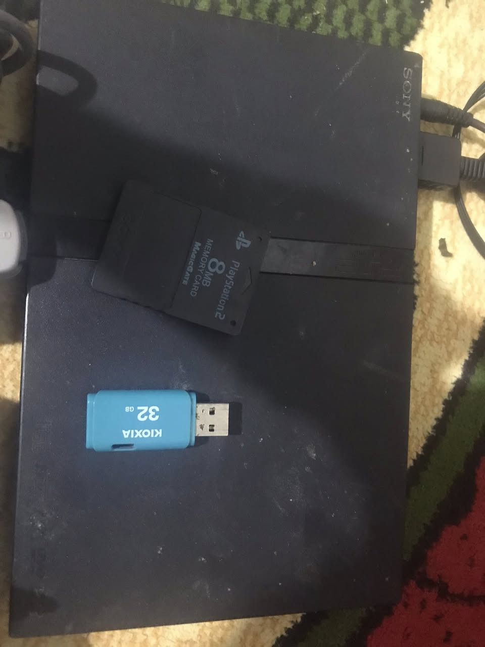 بلي تو للبيع شغال ما عدا لنقاط لتطلع بل شاشه سببها فيشه سعرها خمسه لو ثلاث + جوستك ثنين +وفلاش بي العاب هواي مثل ما ضاهر بل فيديو +ميموري مها كامل ملحقاته وهاي صوره سعره60وبي مجال


**إذا كنت صاحب هذا الإعلان وتريد حذفه لأي سبب، رجاءا أرسل رسالة إلى الدعم الفني**
