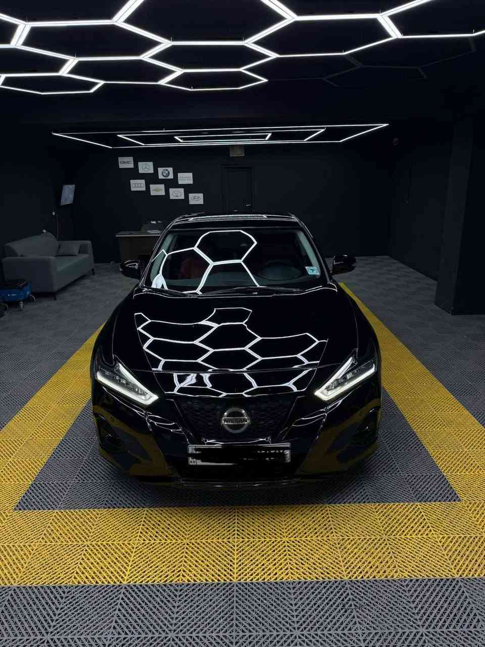 نیسان ماگزیما 2022 مواسەفات V6 3.5   sv 
ڕەنگی ڕەش  ناو سور  ڕەقەم سلێمانی 
هەزەو بەڕاد و سەنەوی و هەموو شتێكی تازەیە 
مواسەفات : بەسمە  شەغال 
حاسە  كامێرا  ڕادار ی تەنیشت 
ڕاداری پشت ڕاداری پێشەوە 
ئەوتۆ برێكی پێشەوە
ئەوتۆ برێكی دواوە  كوشن جلد 
هەردوو كوشن كارەبا  هەردوو كوشن هیتەر  
تەبرید مەركەزی  لایت لید + زینۆن  بەسمەی دەرگا  ویلی ١٨ 
كار پلەی  دوجام ئەوتۆ  ١٢ مكەبەرە 
زۆر مۆشەفاتی تر ......

سعر لە کۆمێنت داوابکە ڕاستەخۆ بۆت دیت 📩 

سەیارەكە یەك پارچەی بۆیاخە بێ ناوگرتن بێ شانسی 
تەنها ئێرباگی سوكان تەقیوە و. دانراوەتەوە 
گێڕ و. مەكینە بەشەرت 
تازە هایدرۆلیكی گۆڕاوە و. ڕۆنی چاكی تێكراوە 
چوار تایەی تازەی لە ژێرایە 
هیچ مەسرەفی تیا نیە  ماڵی دۆستە 

ژمارەی خاوەنی 
***********
وەتسئاپ
