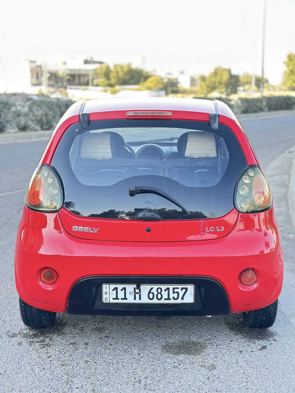 يا الله
السلام عليكم 
للبيع جيلي باندة موديل 2012 لون احمر
رقم بغداد الدولي سيارة باسمي تحويل مباشر
سيارة مكينة كير خير من الله تخم تاير باتري جديد صدر امامي خلفي جديد 
كير اوتماتيك شاشة كامرة 
السيارة كاملة من كل النواحي 
نقصهة الوحيد فقط التبريد جان يشتغل على خفلة وكف شبي ما اعرف
صبغ جاملغ امامي بدون ضربة شخوط و صابغي
السعر  48$ ورقة و بيهة مجال بسيط للشراي
المكان بغداد حي الاساتذة مقابل حي العامل
للاستفسار الاتصال على الرقم ***********
