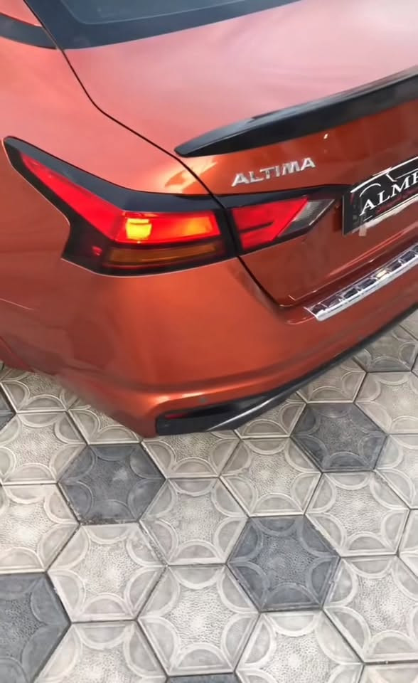 السلام عليكم
نيسان التيما 2020

فئة SR Plus AWD (أعلى فئة)

🔹 حالة السيارة:

صور الضرر مرفقة بالمنشور

الضرر: جاملغ خلفي + جاملغ أمامي 

🔹 المواصفات:

• فل كامل (1/1)

• فتحة سقف (سلايد روف)

• بصمة تشغيل + بصمة أبواب

• تشغيل عن بعد

• شفتات ستيرن

• مقاعد جلد + مخمل

• تدفئة مقاعد + مقاعد كهرباء

• ديكور داخلي فايبر كاربون

• لايت زينون

• إضاءة LED داخلية وخارجية (ترحيب)

• إشارات بالمرايا

• نظام مانع اصطدام + توقف ذاتي

• مثبت سرعة + الحفاظ على المسار

• رادارات + نقطة عمياء

• تحكم بالستيرن

• شاشة كبيرة + شاشة عدادات

• ويل كروم قياس 19

• بلوتوث

• حساسات خلفية

• حساس ضغط الإطارات

🔹 معلومات إضافية:

• الدواخل: أسود

• محرك 2.5 تنفس طبيعي

• الممشى: 75 ألف مايل (قابل للزيادة)

• حجر بيئة شرط

• رقم أربيل باسمي

💰 السعر: 120$ (قابل للتفاوض البسيط)

📍 الموقع: أربيل

📞 للاستفسار: *********** (واتساب أو اتصال)

