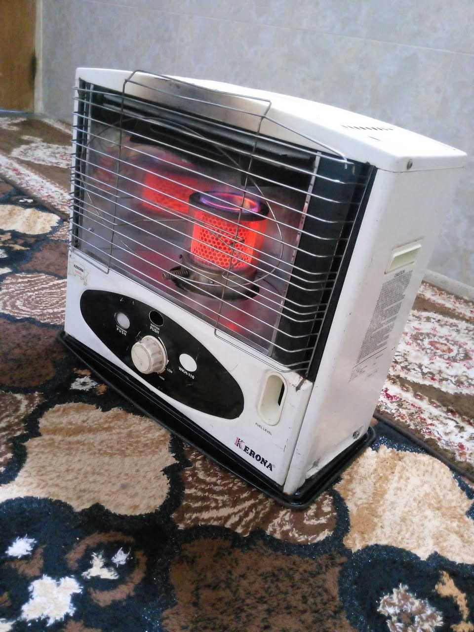 سلام عليكم صوبة كيرونة عازل حراري ياباني الأصلي الى للبيع سعر 45وبيهة مجال الى  الستفسار و التواصل واتساب ***********
