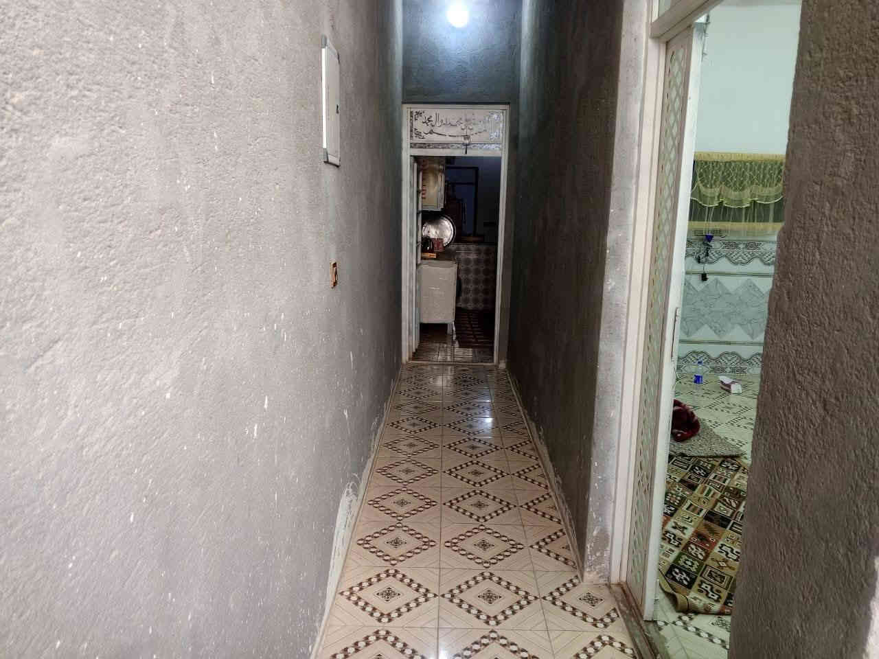 بيت للبيع بحجي حسن الثانيه مال الماجديه
زراعي سند 25
 المساحه 100 متر طابقين
#الطابق_الاول استقبال +غرفه+صاله+ مطبخ +صحيات
#الطابق_الثاني
صاله+غرفه سويت 
 السعر 65 وبيه مجال
 المنطقه هادئه وبيها خدمات كامله

للاستفسار الاتصال على
***********
