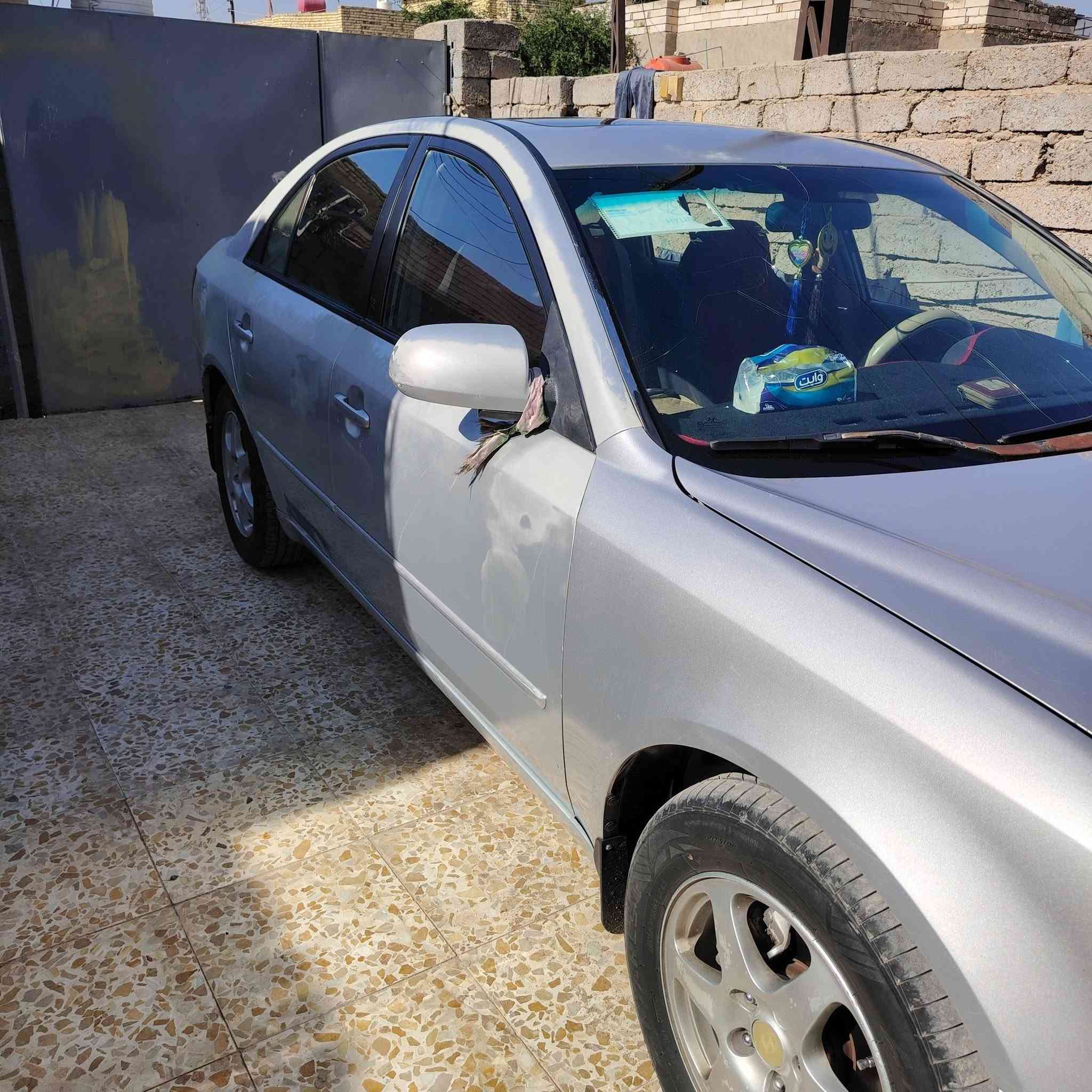سلام عيكم سوناتا 2006 خليجي فول مواصفات محرك 2000 لاتنقيص ولا تبخير بيها تلث قطع مكان السياره العماره *********** متواجد فقط اتصال
