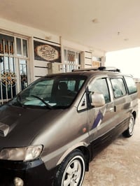 ستاركس 2001رقم بغداد انكليزي سياره نضيفه خير من الله ما تخسر عليه ربع ...