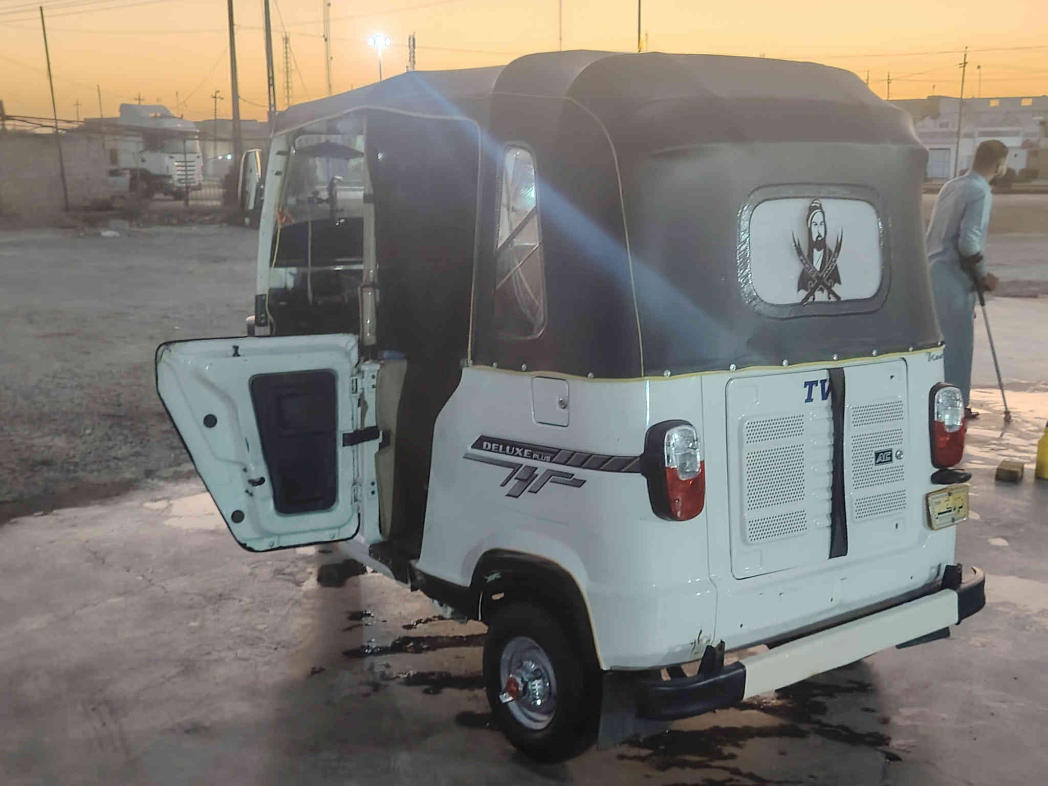 تكتك كفاله عامه تخم تاير كهربائيات جاهزه اوراق واسط
مديل 22 السعر ٧مليون وبيه مجال
وي استفسار الاتصال
***********
