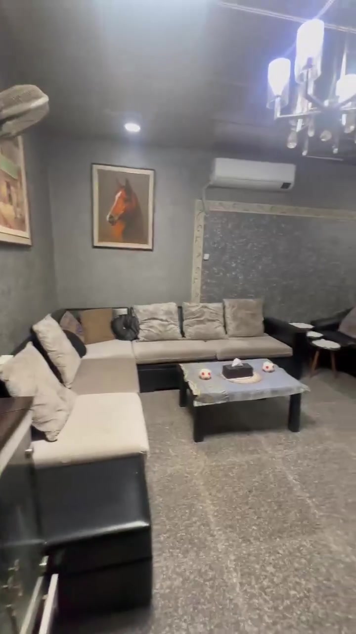 بيت للإيجار قرب ابو جعفر المنصور سايدين 
- مؤثث بلكامل 
- كهرباء شهر كامل مدفوع مقدم 
- راوتر موجود بس مجرد تفعل 
- السعر جداً مناسب 
للتواصل واتساب :
***********
