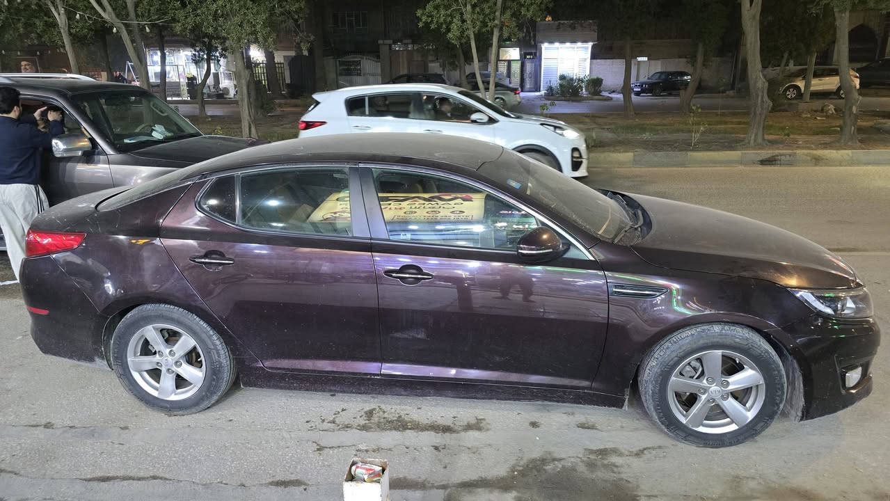 السلام عليكم
للببع اوبتما موديل ٢٠١٥ 
حادثها الجاملغ الخلفي فقط 
بجم كبس ايرباك وكاله 
رقم بغداد بسمي مكانها حله مركز المدينه 
السعر ١١٠ 
الاستفسار اكثر الاتصال على الرقم ***********
