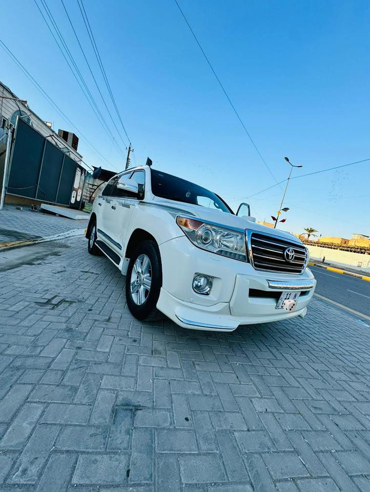 لاندكروز GXR 2012 معروفه مواصفاتهv6 
سيارة نظيفه ومرتبه ومال جناي ول صور تحكم  تاير نضيفه فيت بم  وقاعدة جديدة دسكات وفلنجات جدد طسته ناعمه كلش السيارة  بيه قطعتين صبغ وبارد بشي بسيط وقطعة مفتوحة السيارة كدامك تشوف وتفحص وتشلع عيوني💐سيارة كلش حلوة وناصبه مكاني (بغداد حي العامل ) رقمي *********** السيارة مناسبة بسعره مال بيع 298 وبيه شي بسيط وتشلع عيوني 
تحياتي 💐
