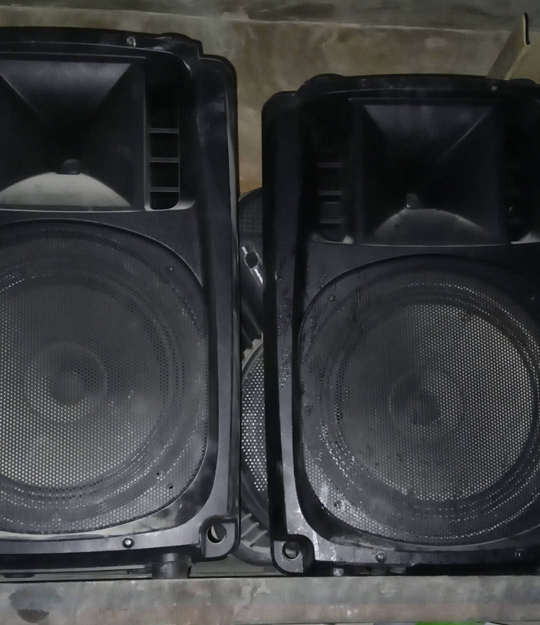 سلام عليكم مكسر كامل للبيع مكاني بغداد الاتصال على هذه الرقم *********** بي واتساب
