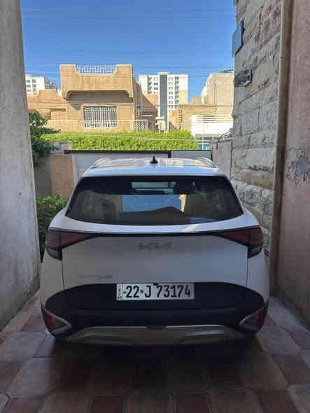 السلام عليكم كيا سبورتج 2023 خليجي للبيع مكفوله بدون صبغ بدون تبديل فقط شخط بل دعامية واضح بل صور مواصفات اعتياديه بصمه شاشه كامره حساسات خلفية تحكم ستيرن جهتين كشنات مخمل رقم اربيل باسم شركة تريد تحويل تريد وكاله ماشية 88 الف كيلو متر السعد 220 ورقه مكان السيارة بغداد حي الجهاد للاستفسار *********** بغداد
